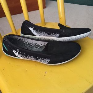 NEVER WORN merrell slip on shoes